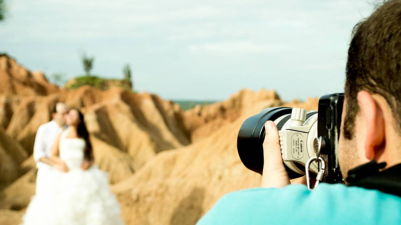 Managing the business side of wedding photography